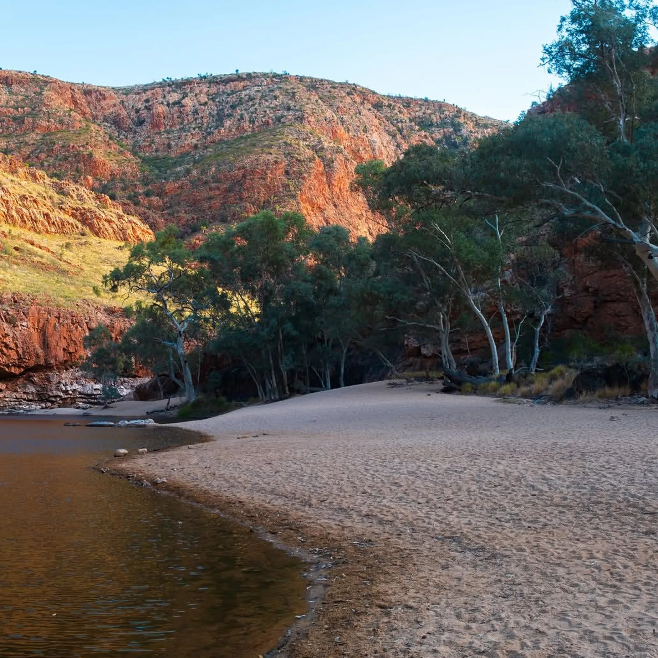 larapinta trail destination